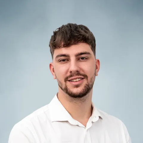 Oliver, Support und Entwicklung bei MELTIQ